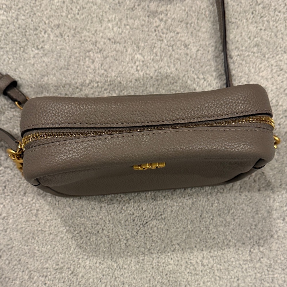 Tory Burch Taupe Pebbled Leather Crossbody with Gold Chain - Picture 5 of 12